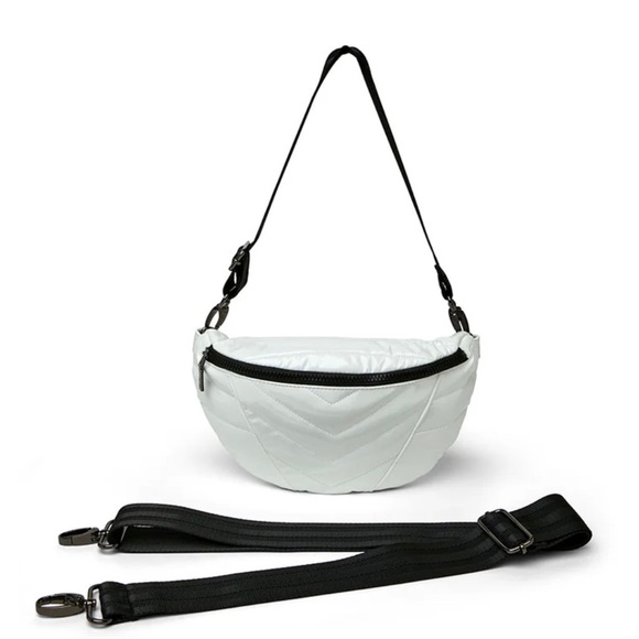 *NWT* THINK ROYLN LITTLE RUNAWAY BAG IN WHITE PATENT - Picture 5 of 5